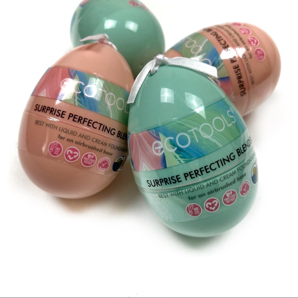NIP EcoTools Blender Sponge Surprise Perfecting Blender Mystery Egg (One Pack)